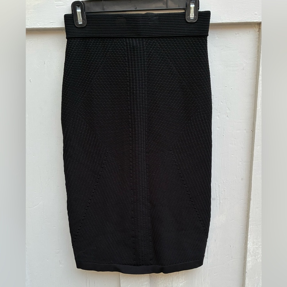 Toccin NY Size Small S Black Knit Pencil Skirt Pull On Midi